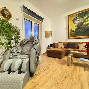 https://carrubbas-luxury-home.sicilyhotelsitaly.net